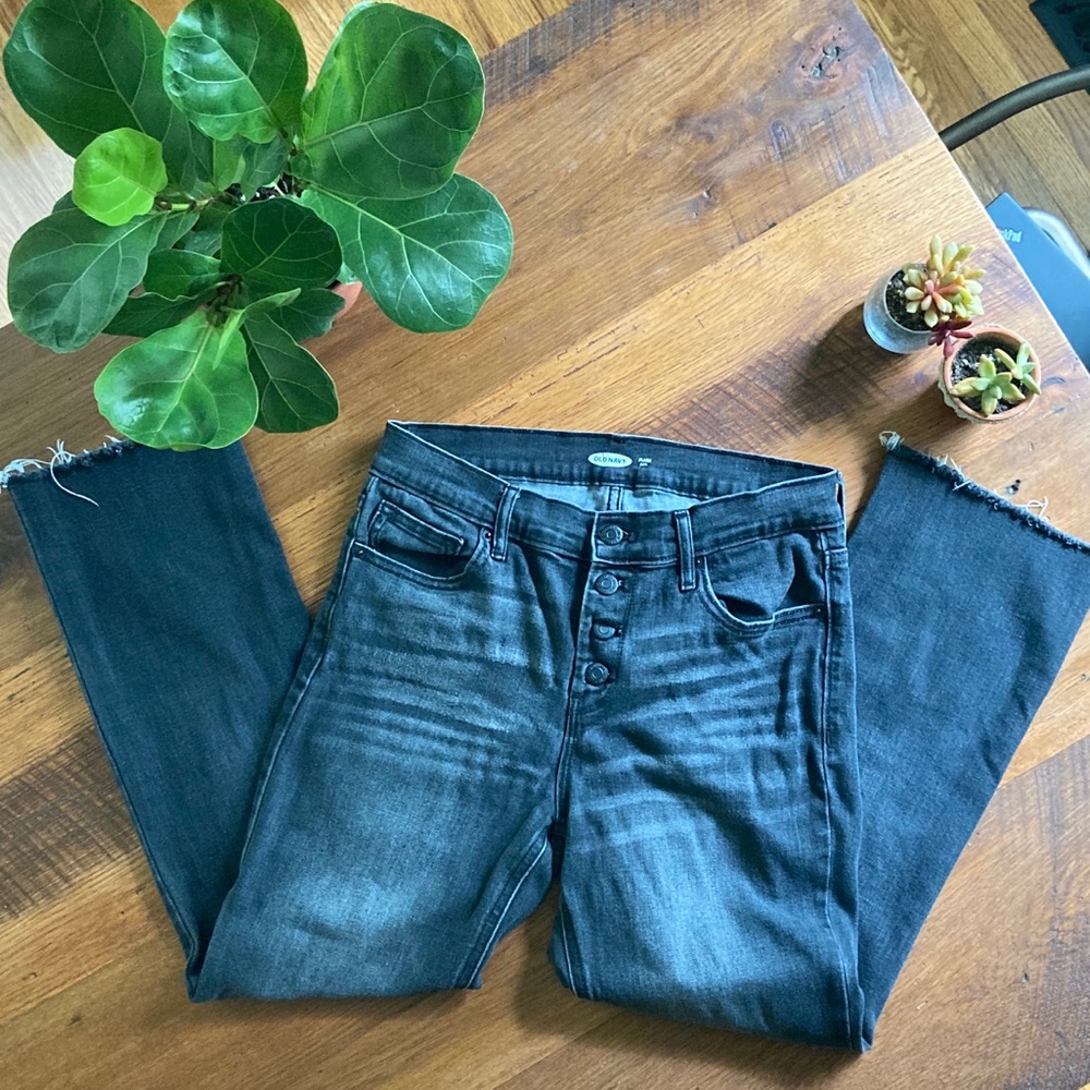 Old Navy ankle flare - size 4